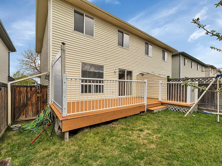 37 Vaughn Ave #37 — Photo 19