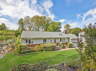 43 Landing Rd, Huntington, NY 11743