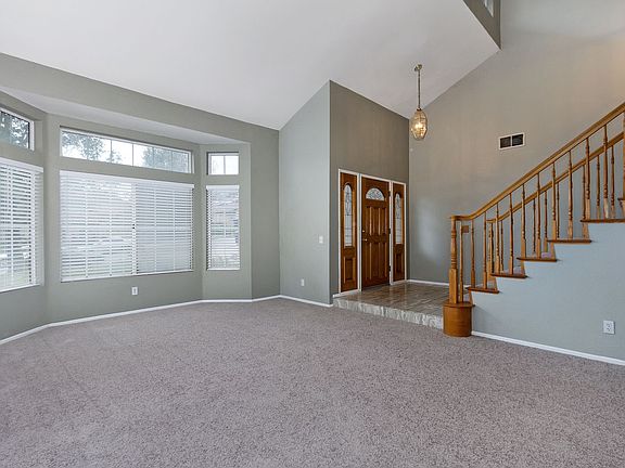 3rd image of 6719 Steven Way