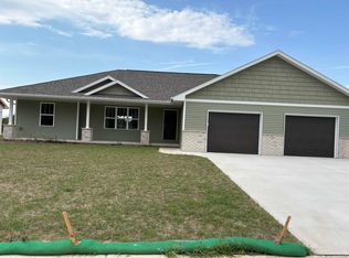 1736 Betty Jean Ln, Green Bay, WI 54313
