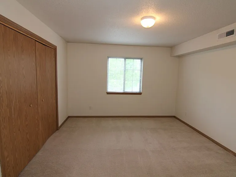 2882 Coral Ct — Photo 8