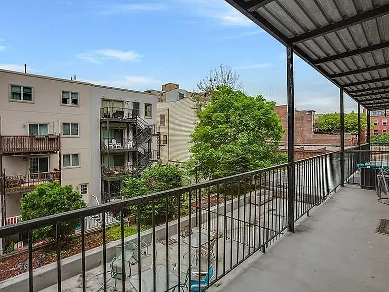 202 Grand St #6B — Photo 2