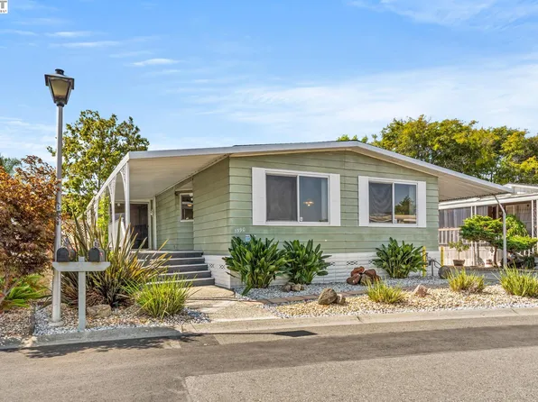 1390 Buckingham Way #95, Hayward, CA 94544