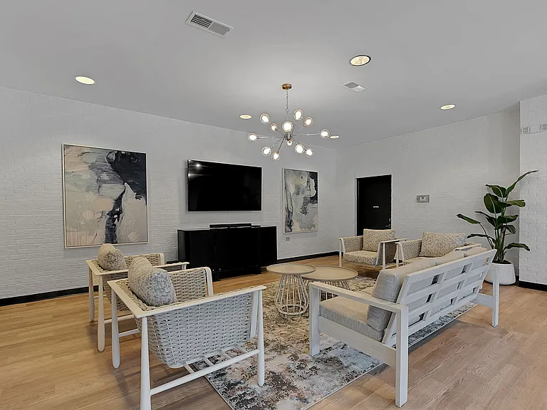 27 Station Ct — Photo 37