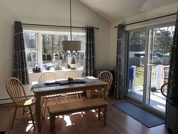 5th image of 19 Spinnaker Ln