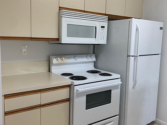 3rd image of 17500 NW 67th Pl #H4-1