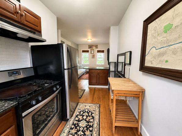 80 N 4th St APT 4