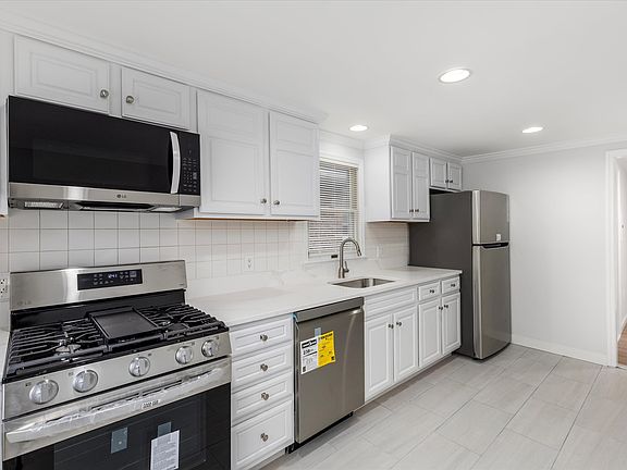 2nd image of 4 Coppola St Floor 2