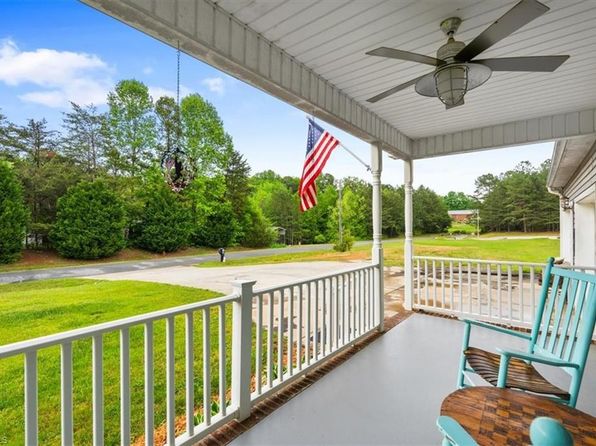 215 Silverwood Ln, Lexington, NC 27292