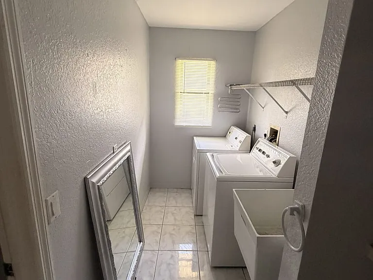 1474 Dewitt St — Photo 25