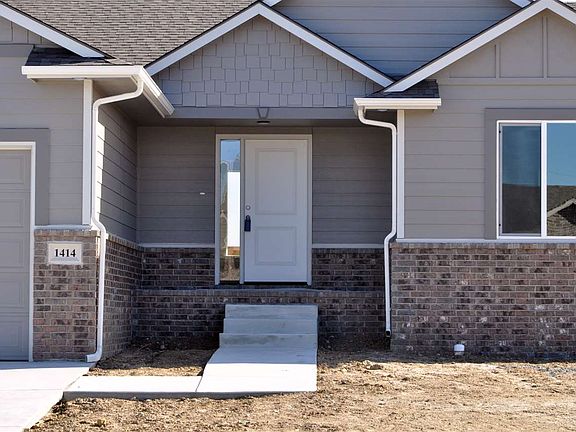 2nd image of 1414 N Aster St