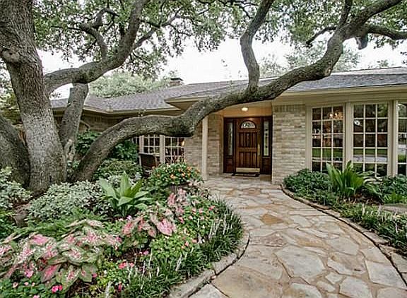 4th image of 6973 Hillwood Ln