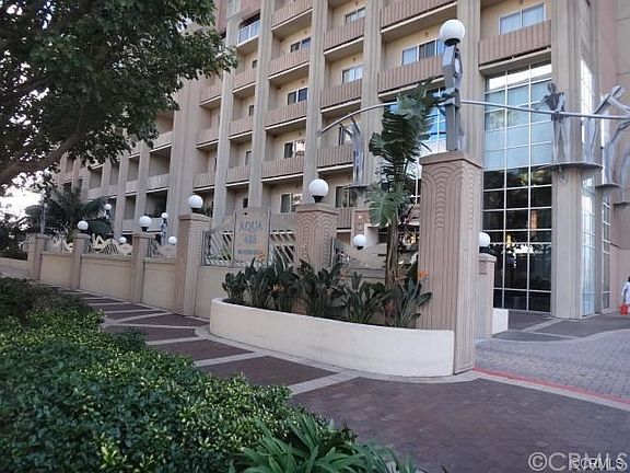3rd image of 388 E Ocean Blvd Unit 208