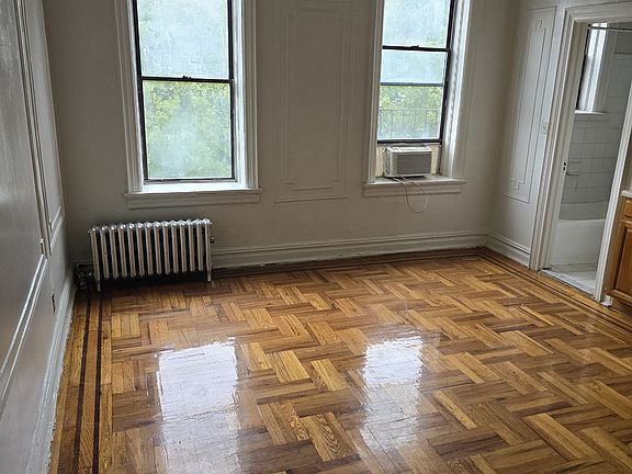 4th image of 438 52nd St APT C1