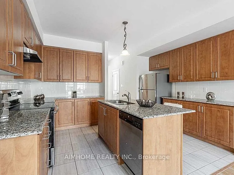 116 Frederick Wilson Ave — Photo 4