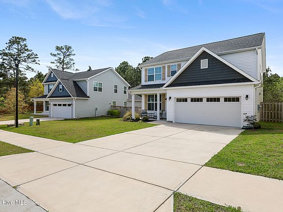 3rd image of 1005 Terraces Lane