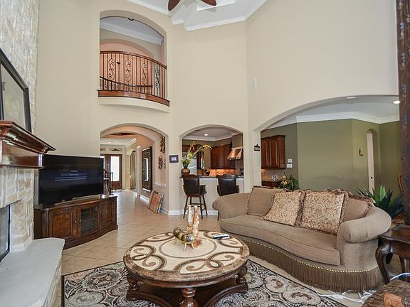 5th image of 1214 Bainbridge Dr