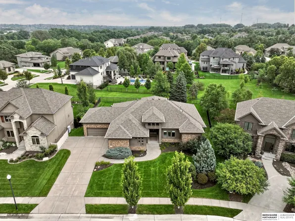 1417 N 191st Ave, Elkhorn, NE 68022