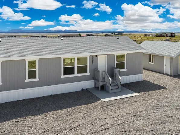 26820 N Kitty Hawk Ln, Paulden, AZ 86334