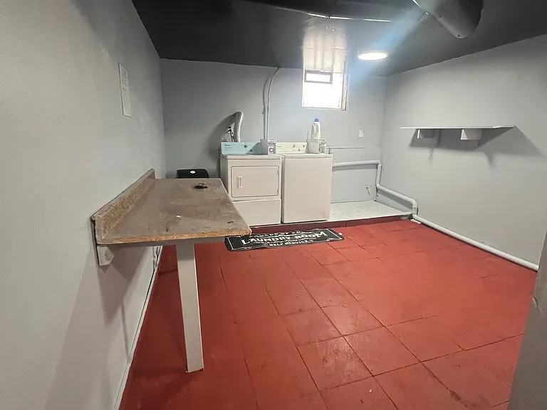 137 Lexington Ave — Photo 11