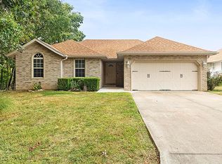 1951 W Lennox Dr, Springfield, MO 65810