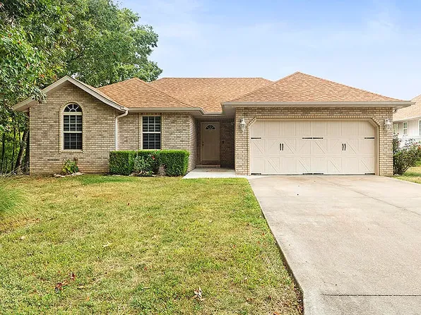 1951 W Lennox Dr, Springfield, MO 65810