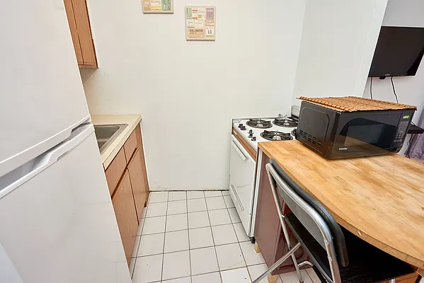 Rented by Genik Group Corp | media 3