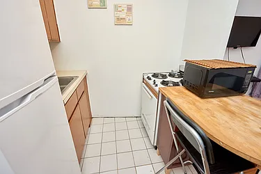 Rented by Genik Group Corp