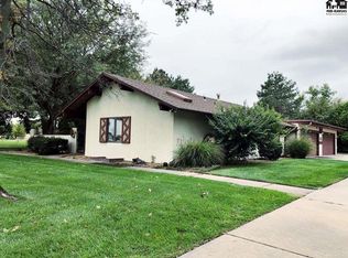 3011A Nutmeg Ln, Hutchinson, KS 67502