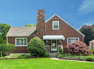 498 Sandra Dr, Trafford, PA 15085