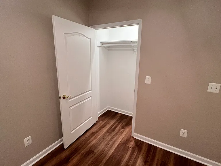 7710 Huntsman Blvd #BASEMENT — Photo 7