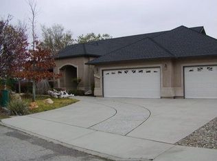 1533 Brinn Dr, Redding, CA 96001