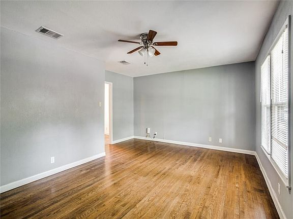 5th image of 3329 Half Moon Dr