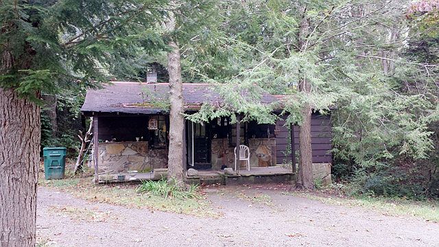 1st image of 50 Roberts Dr