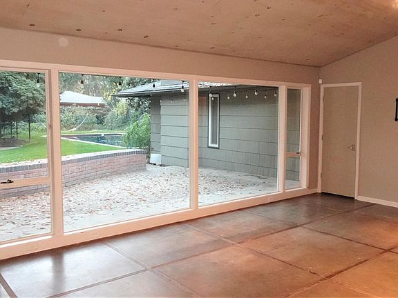5th image of 522 E Sussex Way