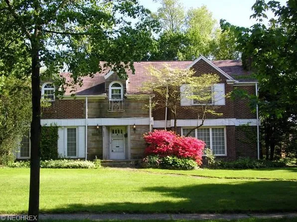 1220 Delia Ave, Akron, OH 44320