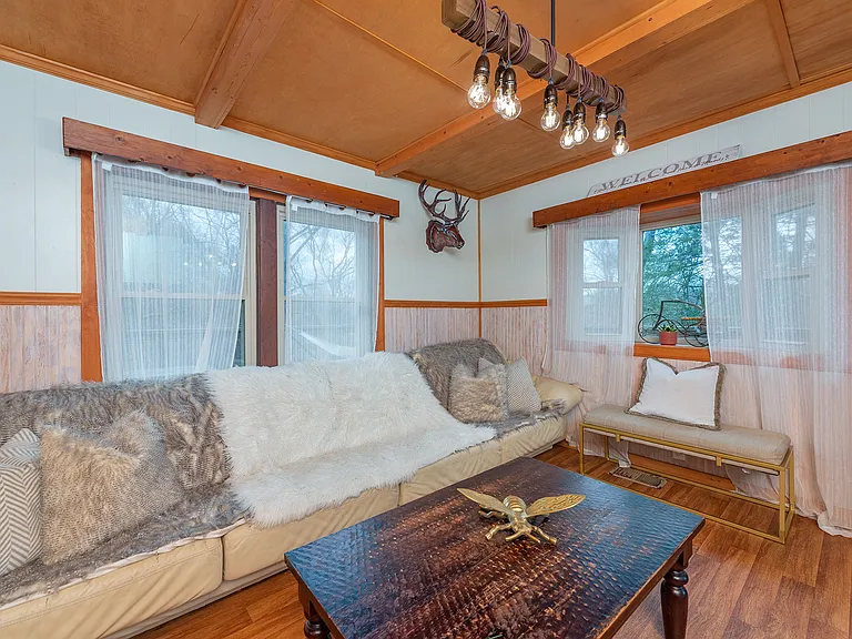 35 Wolfe Park Cir — Photo 9