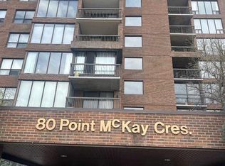 80 N Point McKay Cres NW #404, Calgary, AB T3B4W4