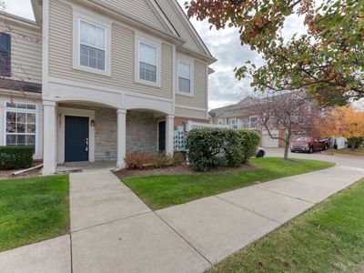 6200 Addington Dr, Walled Lake, MI, 48390