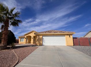 6740 Longmeadow Dr, Pahrump, NV 89061