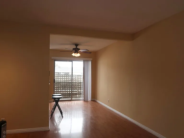 14609 Christine Dr #12 — Photo 2