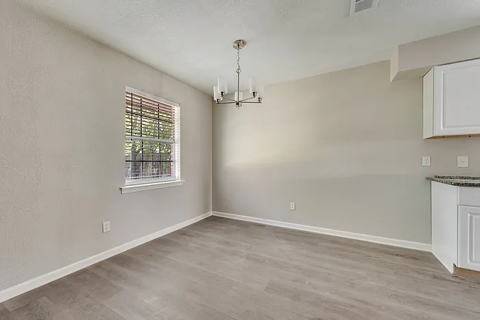408 Town North Dr — Photo 7