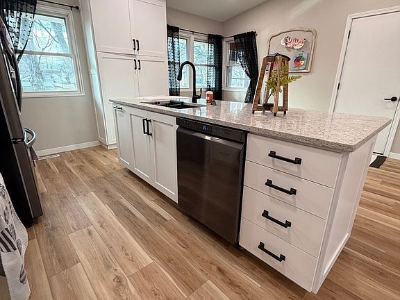 3rd image of 612 S 10th St