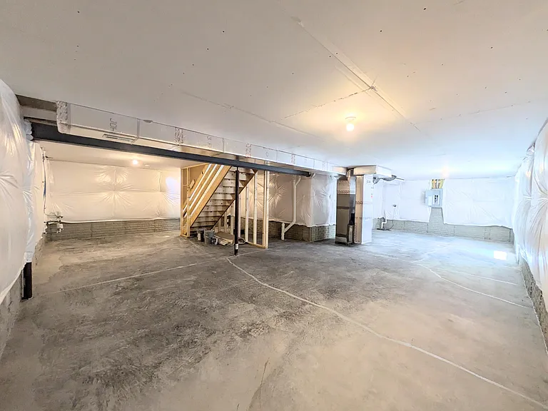 9013 Hawk Hill Way — Photo 34
