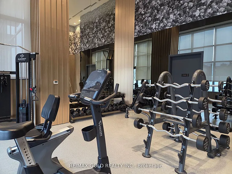 395 Dundas St W #117 — Photo 16