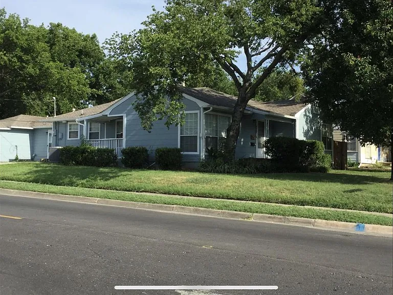 422 Marietta St — Photo 15