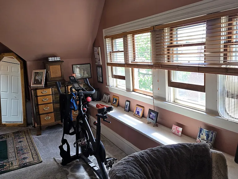 5905 Elgin St #2 — Photo 64