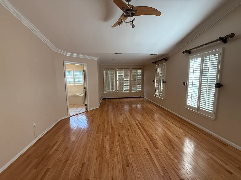 9908 Greenspire Way — Photo 11
