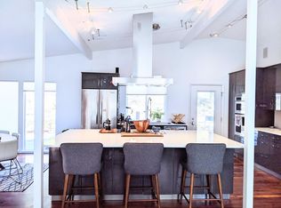 8461 S Kings Hill Dr, Cottonwood Heights, UT 84121