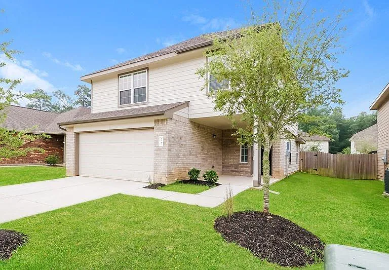 2743 Madison Ct — Photo 1